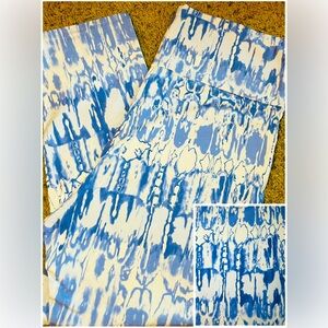 ✨NWT Watercolor Tie-Dye Blue & White Leggings